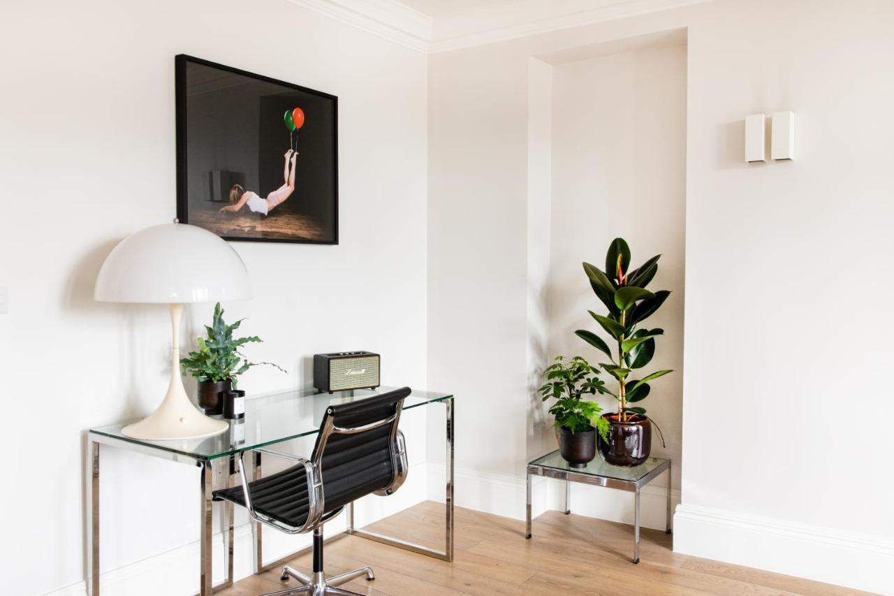 56 Welbeck Street Aparthotel London Exteriör bild